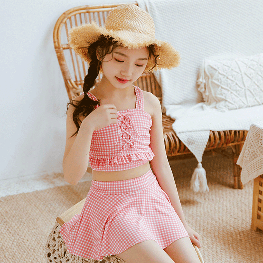 Set Costum de Baie pentru Fete, Doua Piese, Model in Carouri Alb-Roz, Top cu Bretele Late si Snur Decorativ Frontal, Fus