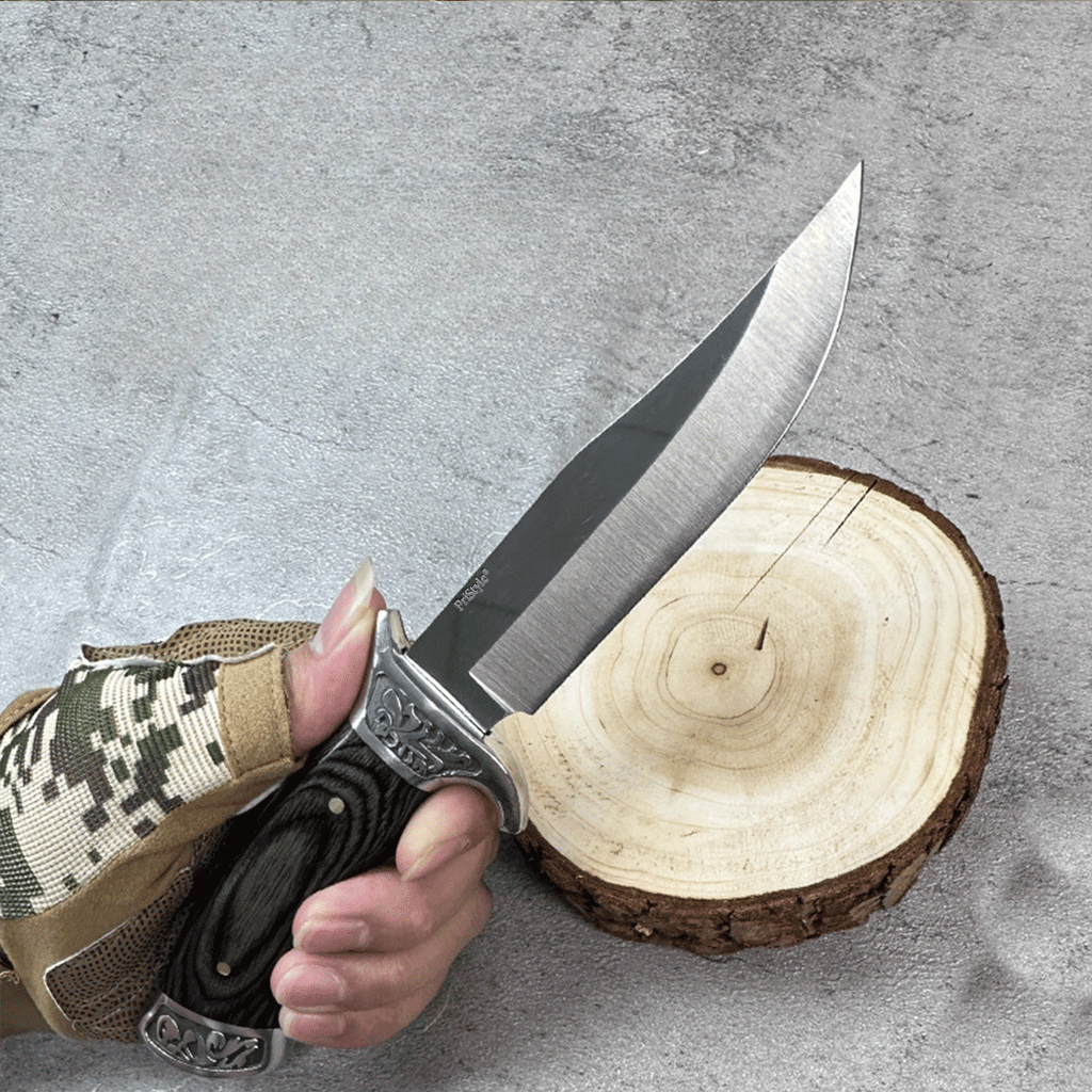 Cutit Camping sau Vanatoare, 'Bizonul', cu Maner din Lemn de Fag Natural si Detalii Metalice Sculptate, 24 cm, PriStyle®