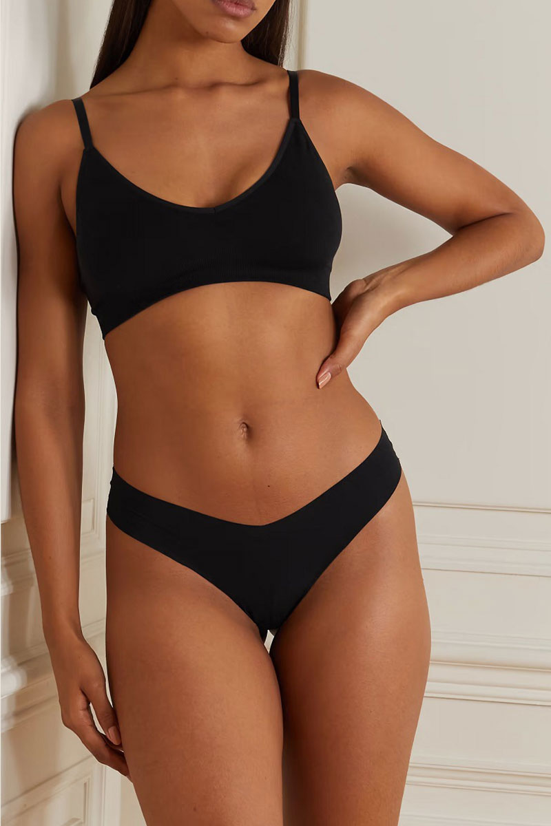 Chiloti de dama Premium tip Tanga, Satinati, Respirabili si Sexy, Fara Cusatura