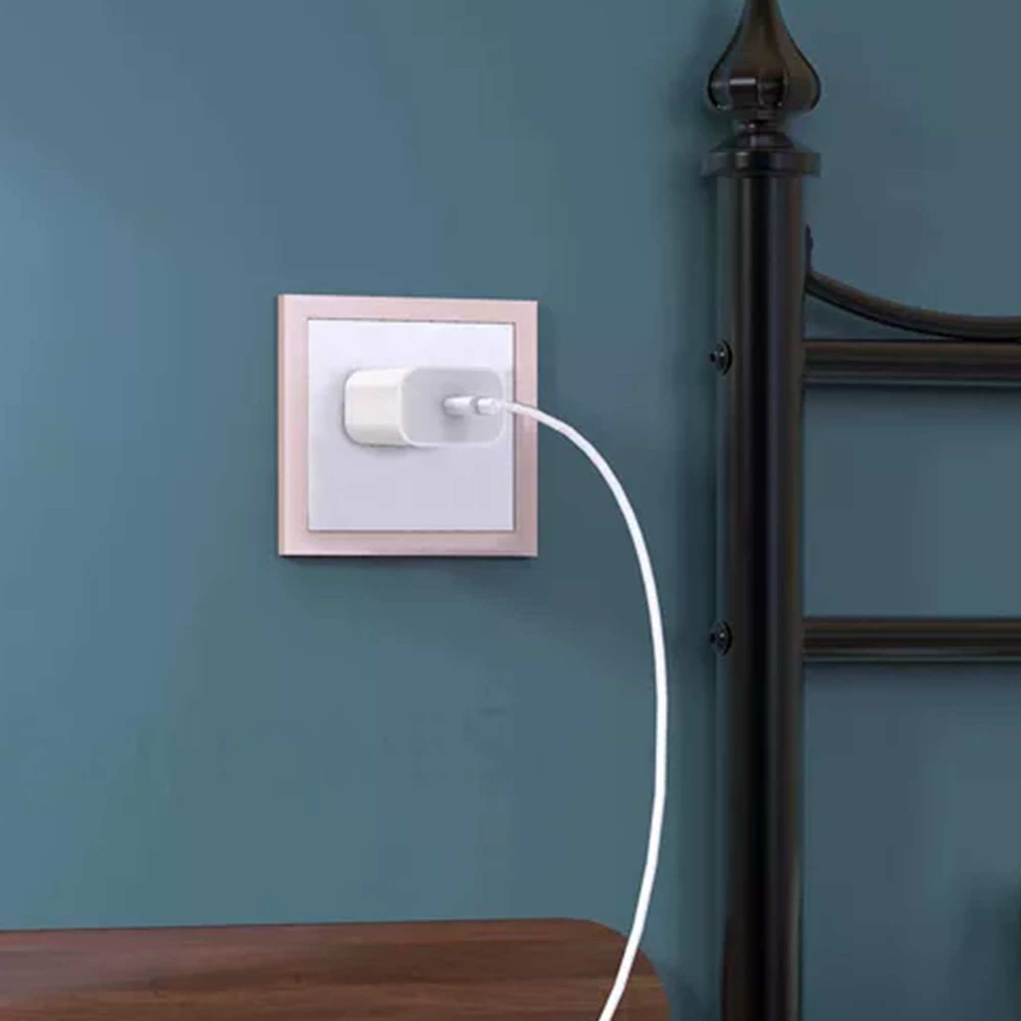 Incarcator Universal cu iesire USB C, Fast Charge 20 W, adaptor cu iesire Type-C, PriStyle, Alb