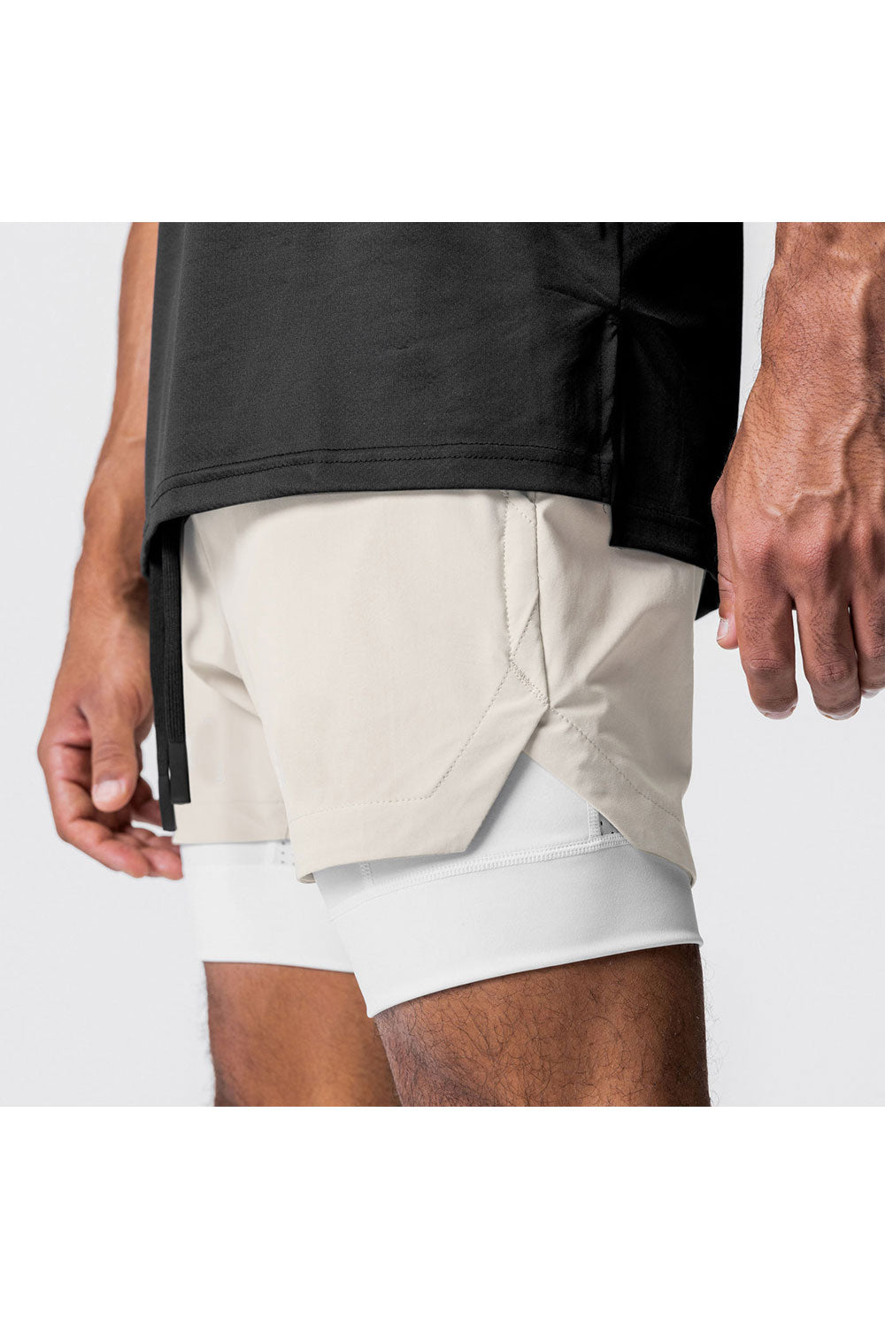 Pantaloni Scurti in Doua Straturi, Elastici si Respirabili, pentru Sala, Fitness sau Sport, Cu 3 Buzunare, Loc de Telefo