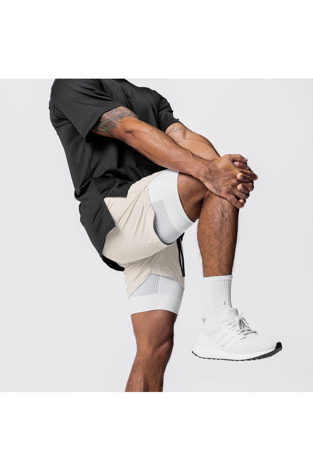 Pantaloni Scurti in Doua Straturi, Elastici si Respirabili, pentru Sala, Fitness sau Sport, Cu 3 Buzunare, Loc de Telefo